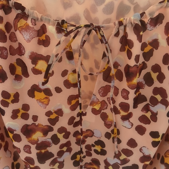 Off the shoulder, bell sleeve blouse - Picture 4 of 4